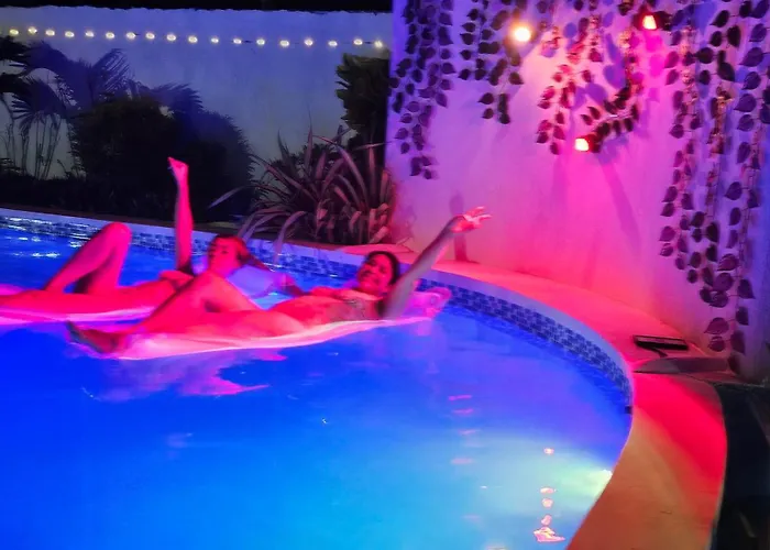 Bermuda Aquatica Inn *